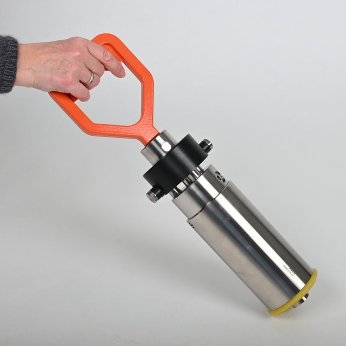 ClampOn Subsea Flow Temp handheld